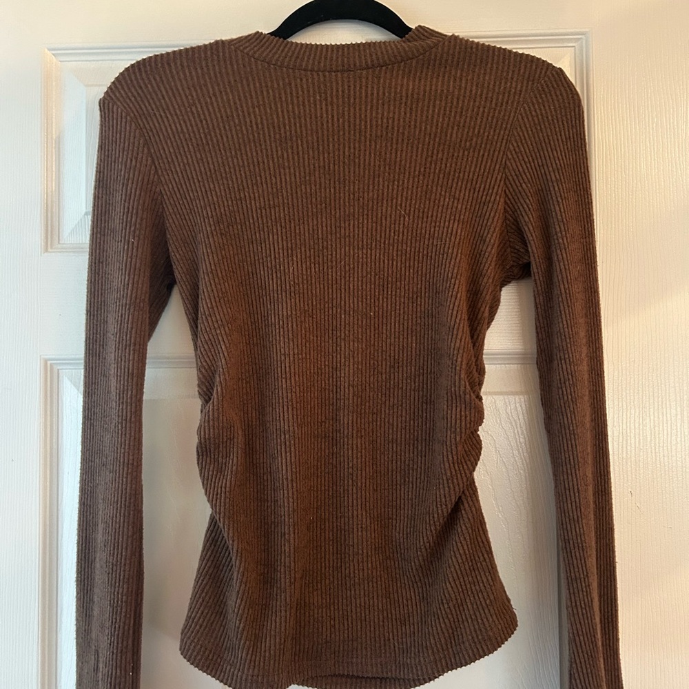 Ribbed Long Sleeve Top in Warm Brown